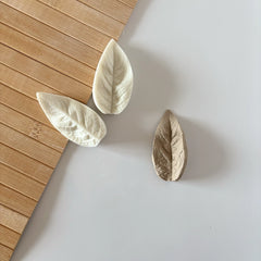 Moule en silicone pour fabrication de feuilles détaillées