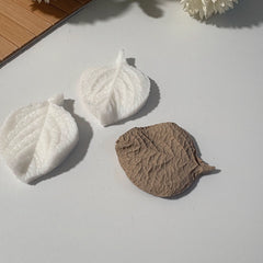 Veined Leaf Silicone Mould (6 cm / 2.36″)