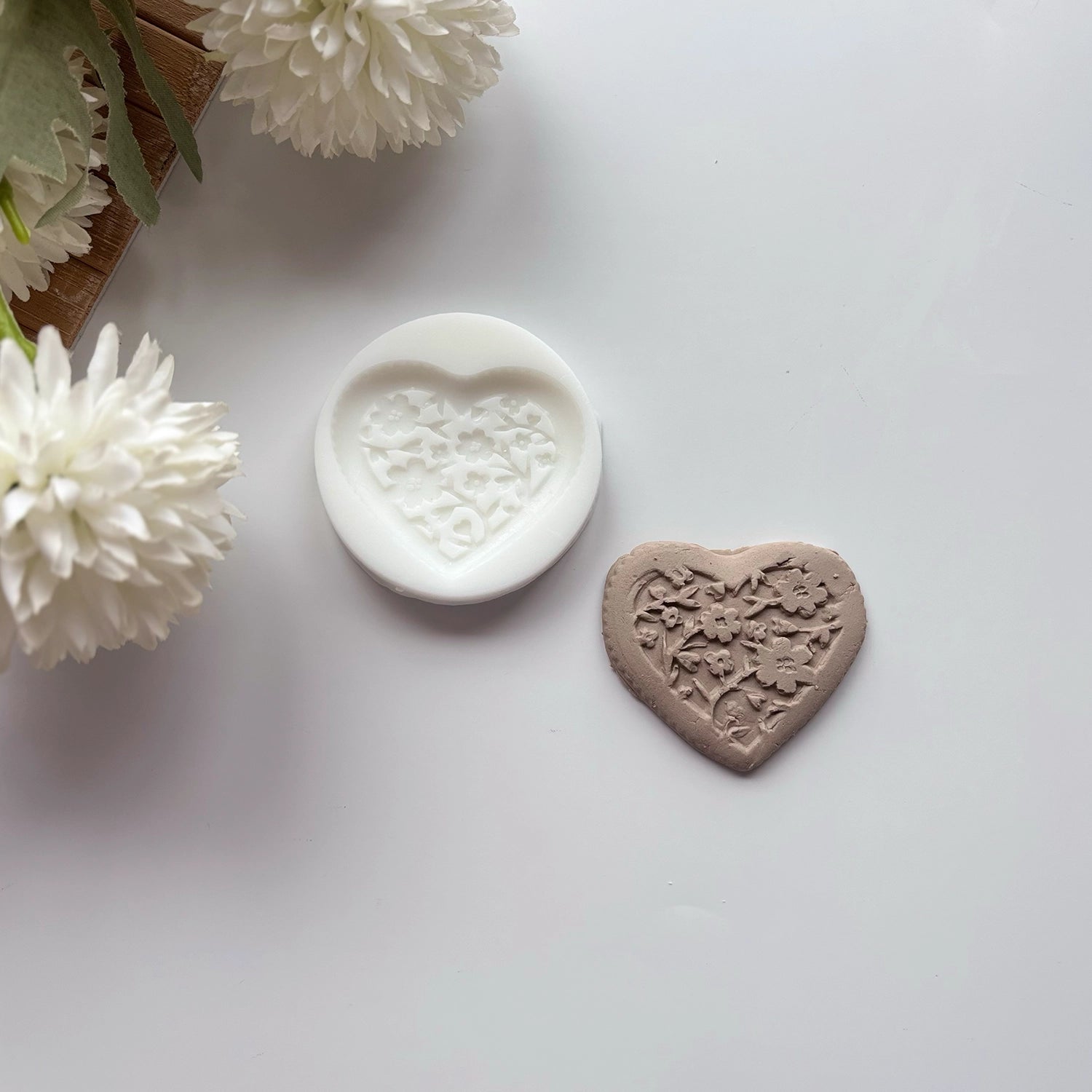 Corsage Heart Silicone Mold – 1.77” (4.5 cm)