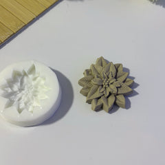 Poinsettia Flower Silicone Mold - 5 cm (2")