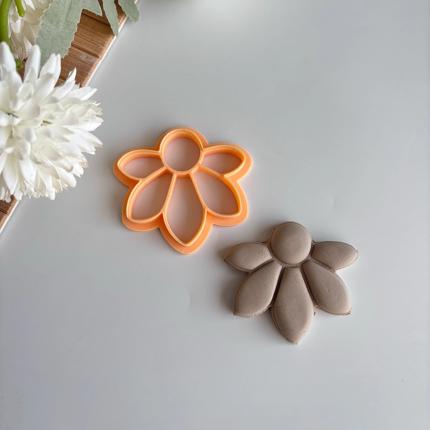 Minimal Daisy Polymer Clay Cutter