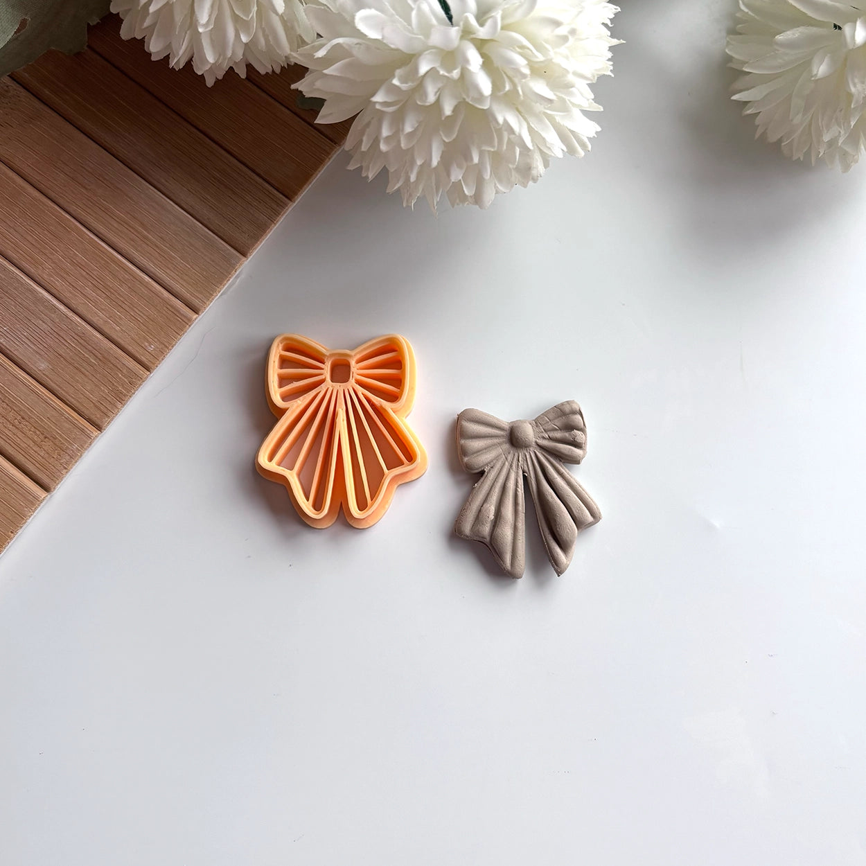 Ribbon Bow Polymer Clay Cutter
