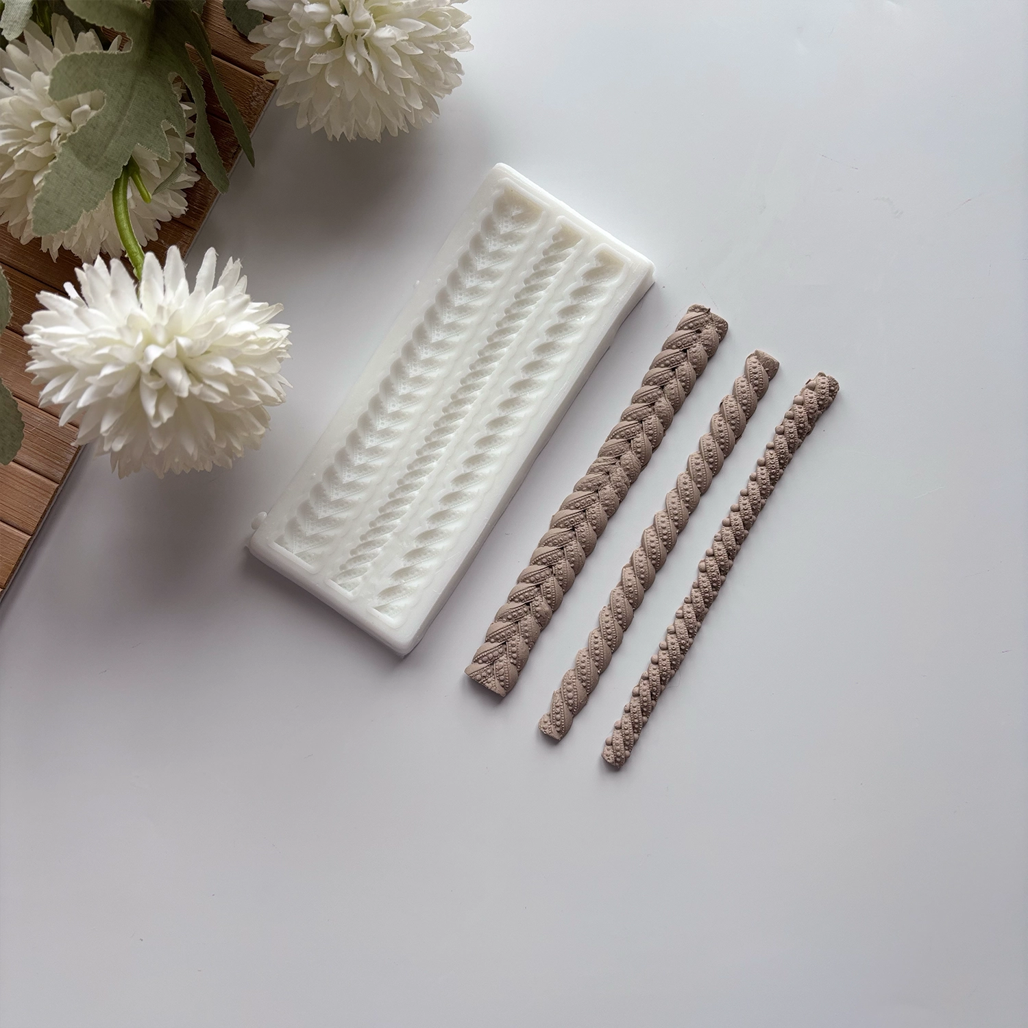 Braided Border Strip Silicone Mold – 3 Patterns